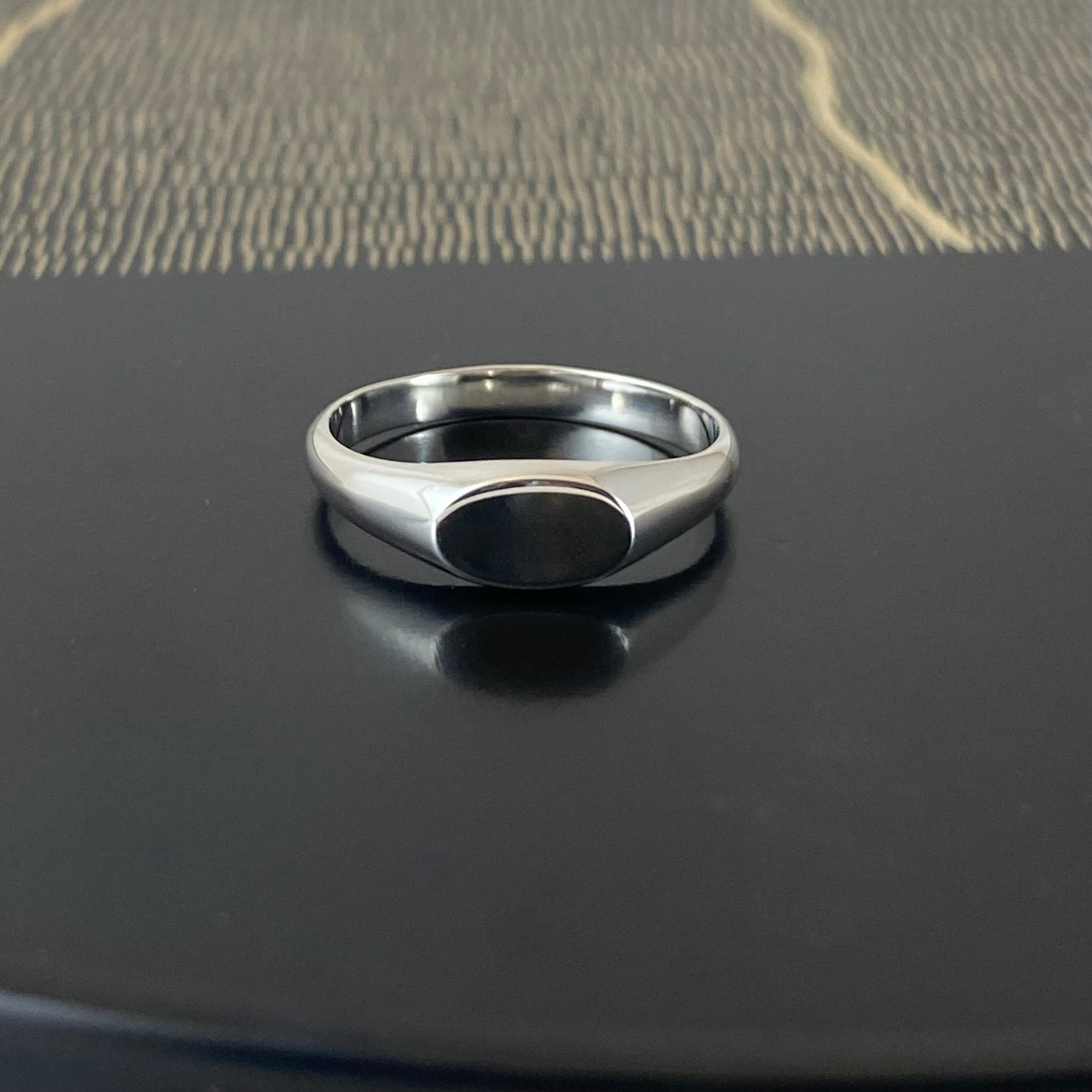 Small Landscape Oval 8mm x 5.5mm - Sterling Silver Signet Ring