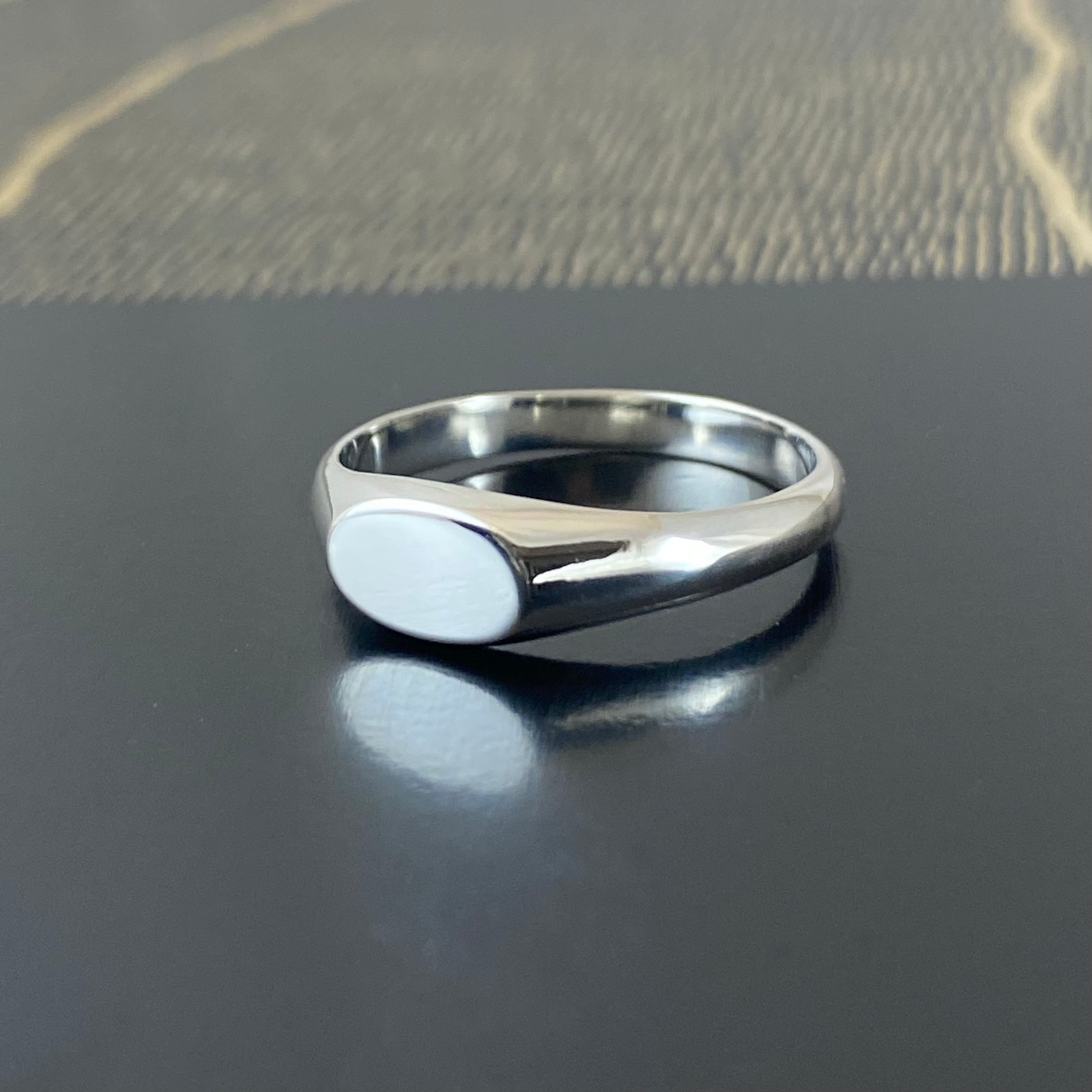Small Landscape Oval 8mm x 5.5mm - Sterling Silver Signet Ring