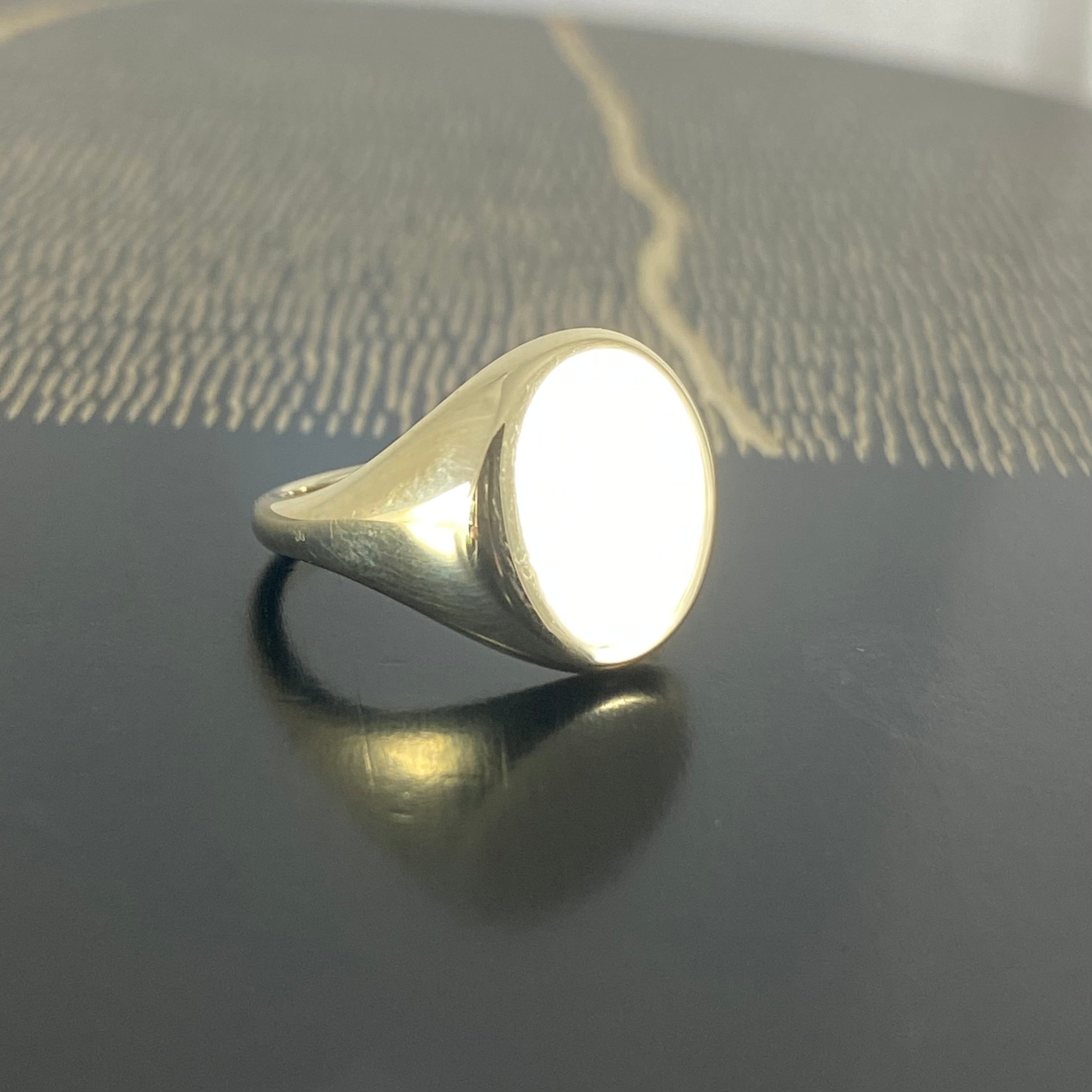 Classic Oval 11mm x 9mm - 9 Carat Yellow Gold Signet Ring
