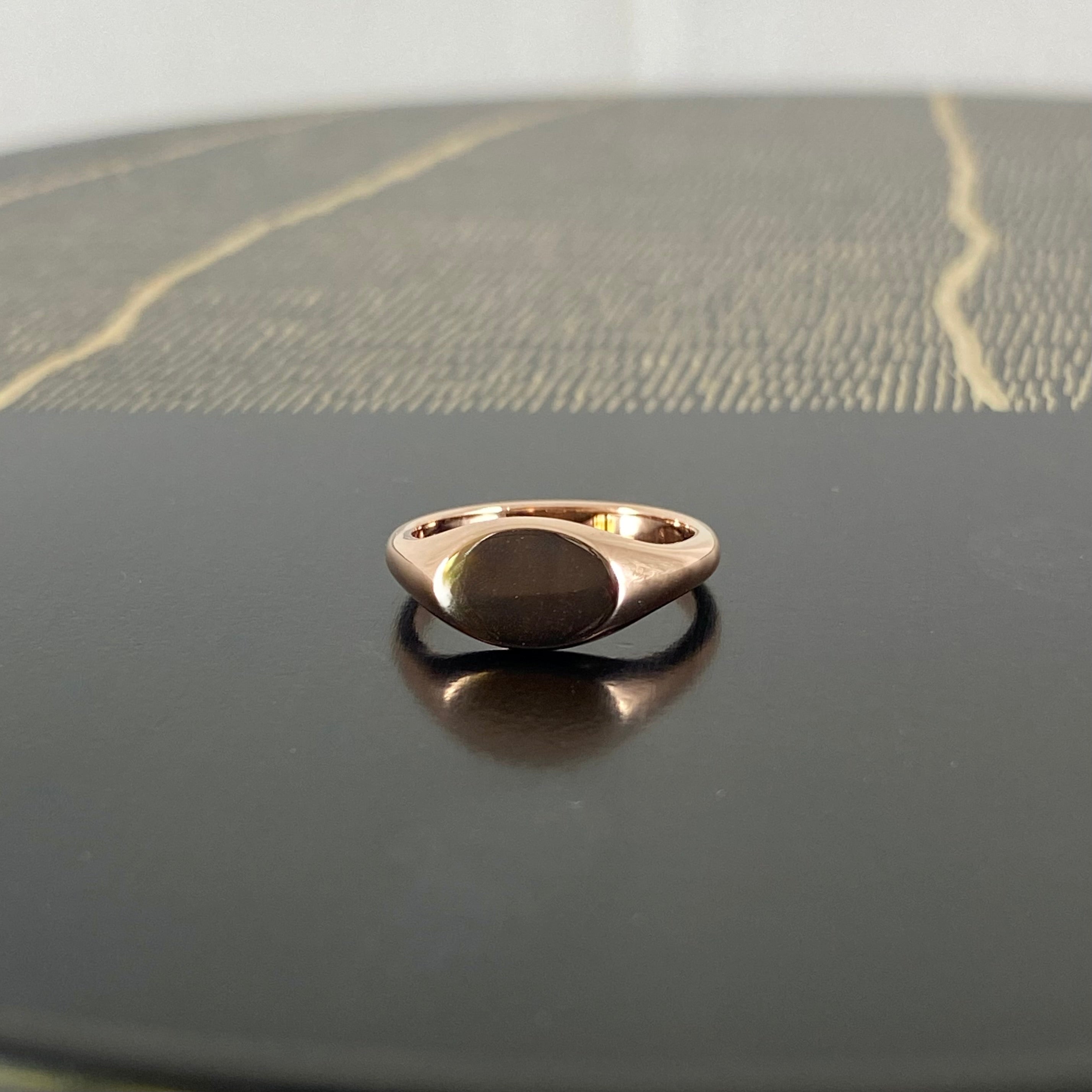 Landscape Oval 8mm x 5.5mm - 9 Carat Rose Gold Signet Ring