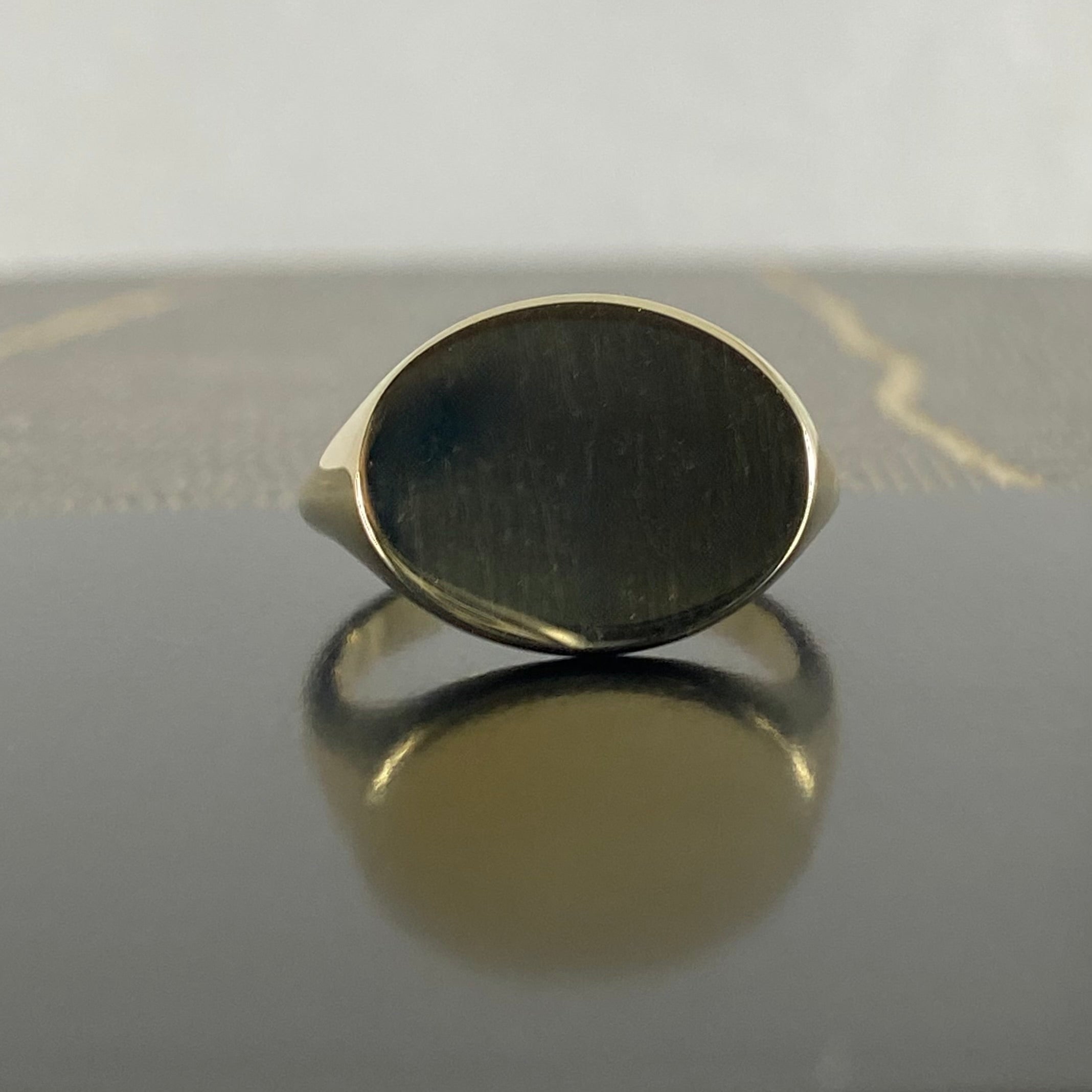 Landscape Oval 15mm x 12mm - 9 Carat Yellow Gold Signet Ring