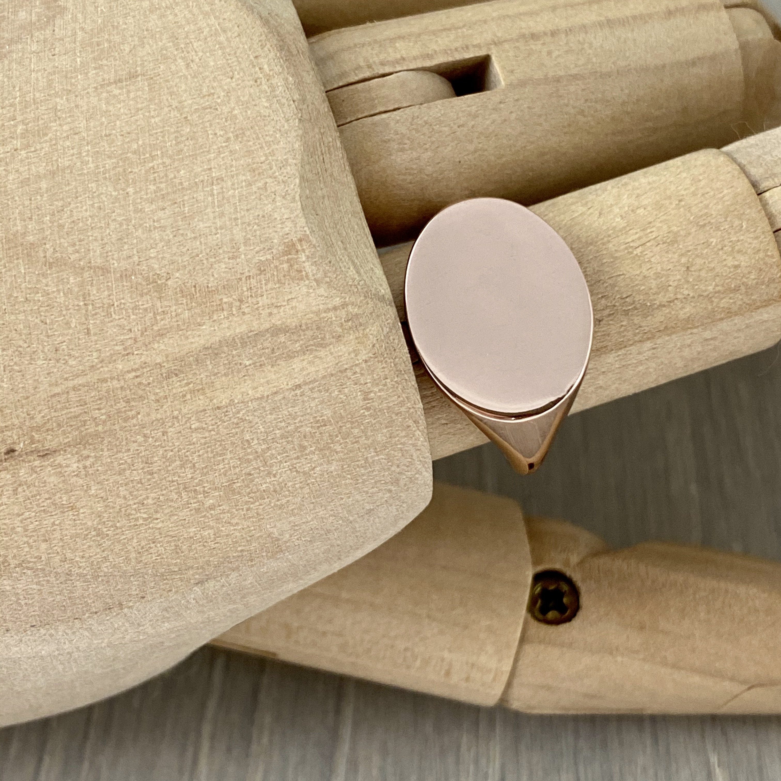 Landscape Oval 15mm x 12mm - 9 Carat Rose Gold Signet Ring