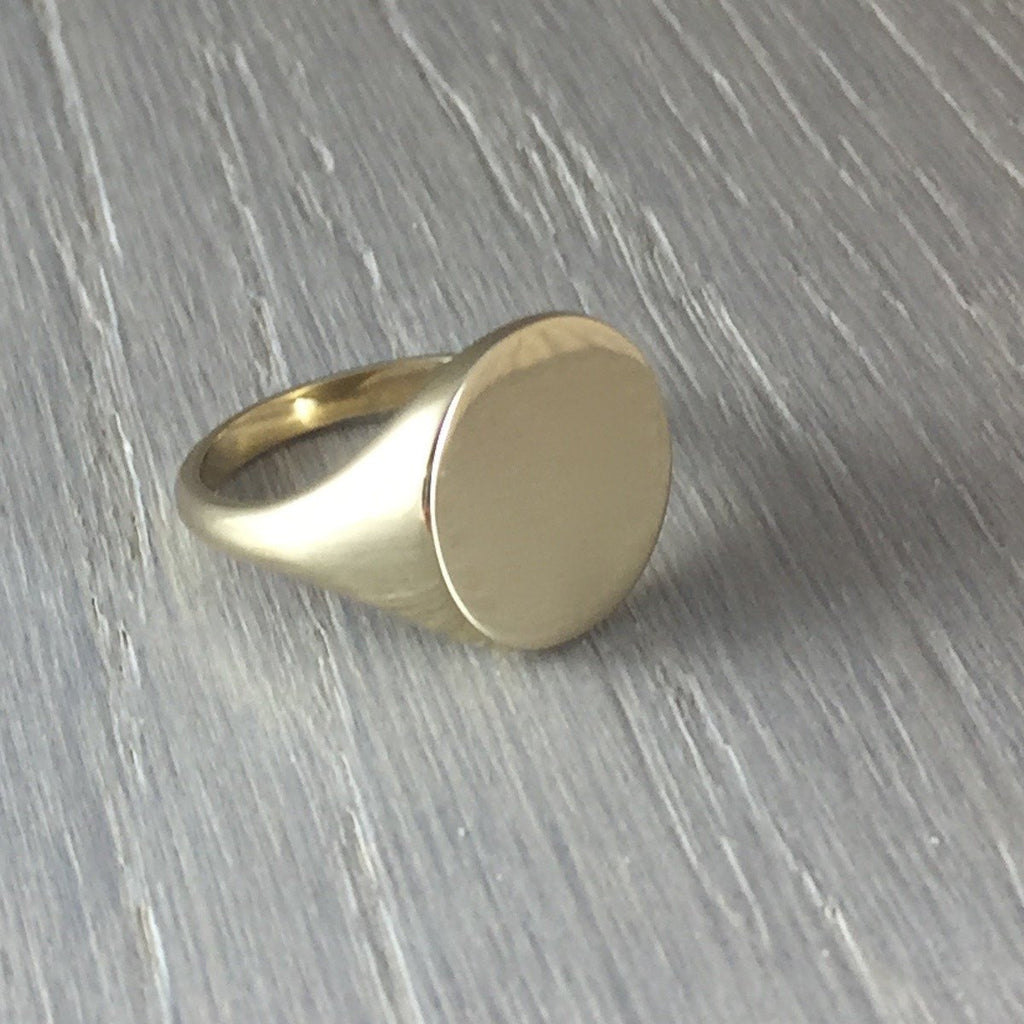 Round 14mm - 9 Carat Yellow Gold Signet Ring